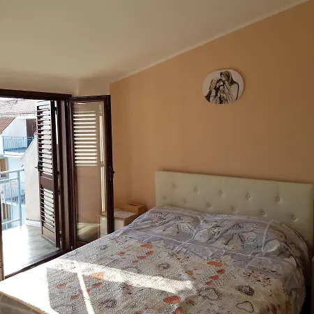 Fabian's Luxury Scalea